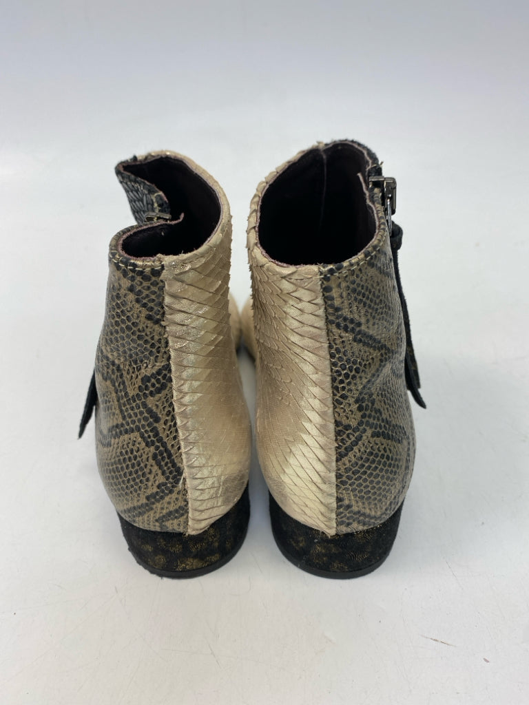 Ebarrito EU Shoe Size 35 Black Gold Patchwork Boots