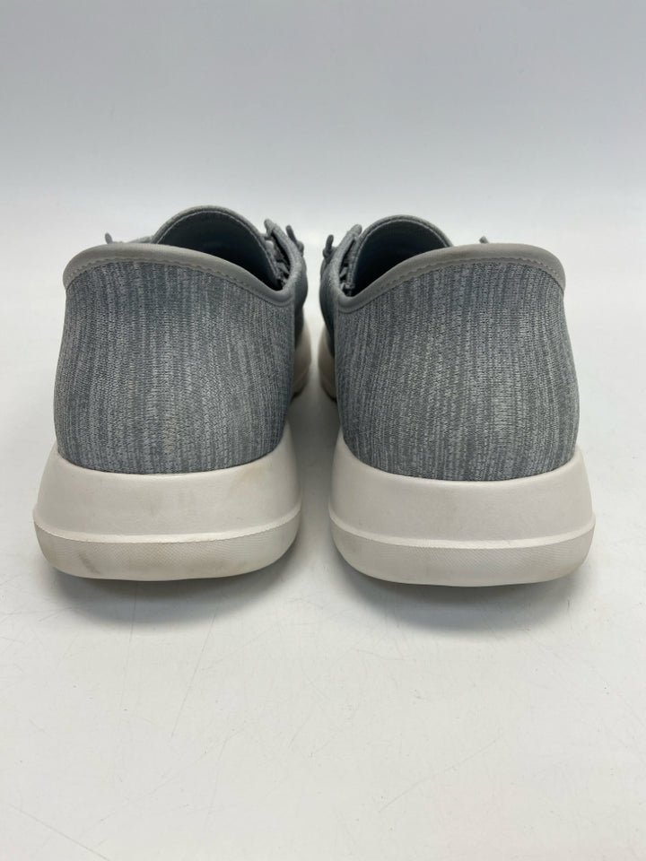 Skechers Size 11.5 Gray Streaked Men&