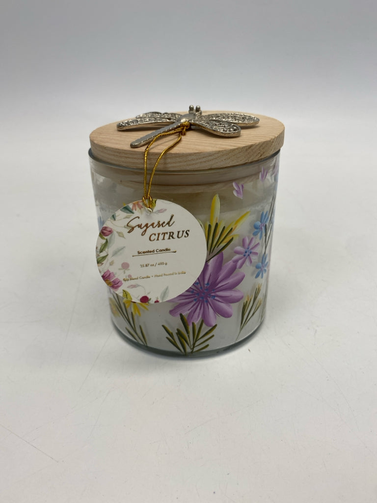 Natural Silver/Clear Dragon Flower(s) Candle
