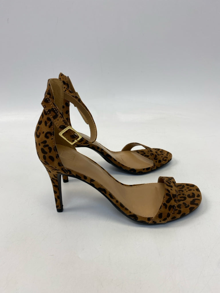 Size 9 Brown Black Animal Print Sandals