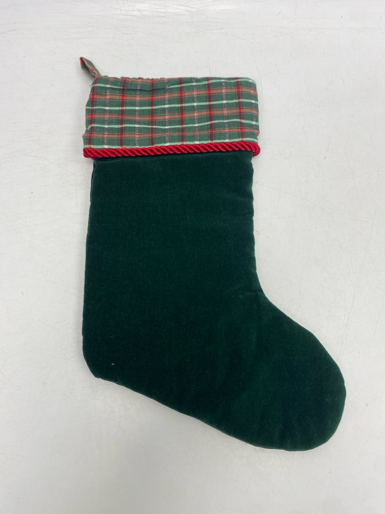 Green Red Plaid Trimmed Christmas