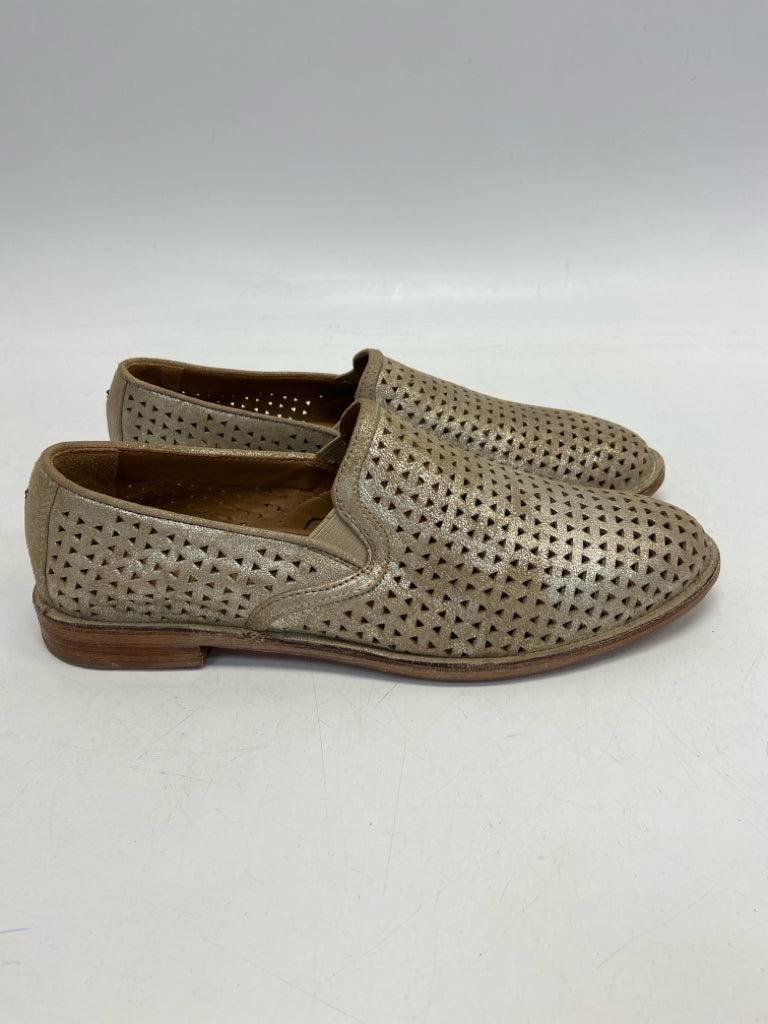 NWOT Trask  Size 9.5 Brown Perforated Metallic Flats