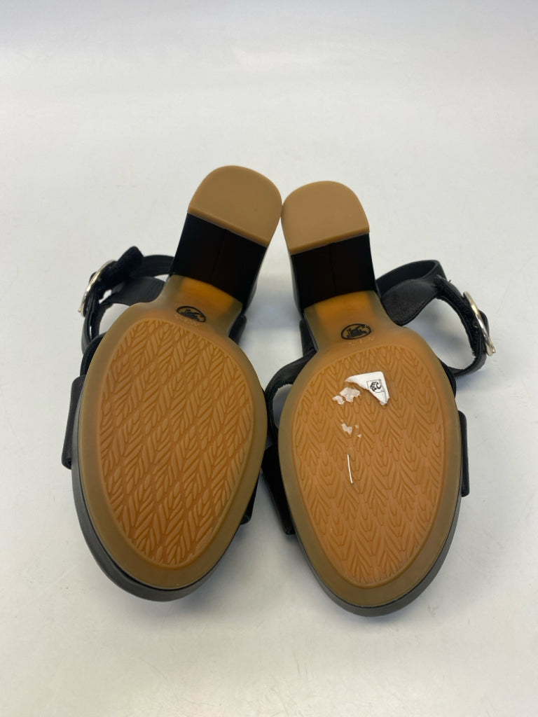 NWOT Sofft  Size 6.5 Black Crisscross Sandals