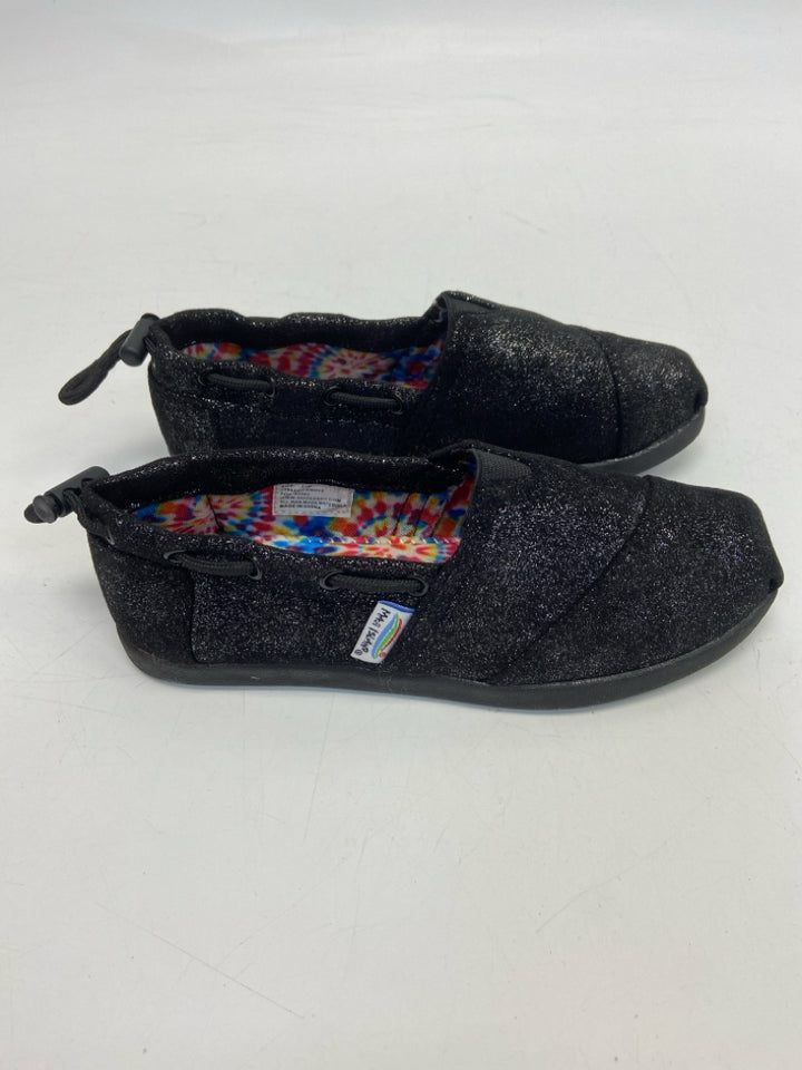 SIZE 11 Black Shimmery Girl&