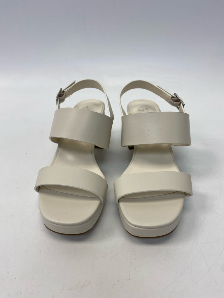 NWOT  Size 7.5 Cream Sandals