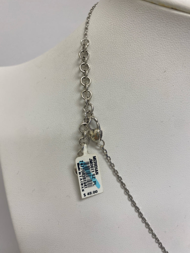 NWT Brighton Silver Color Oval(s) Necklace