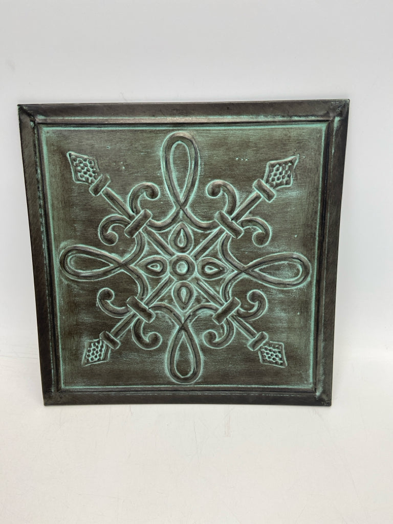 Southern Living Gray Aqua Trimmed Metal Wall Hanging
