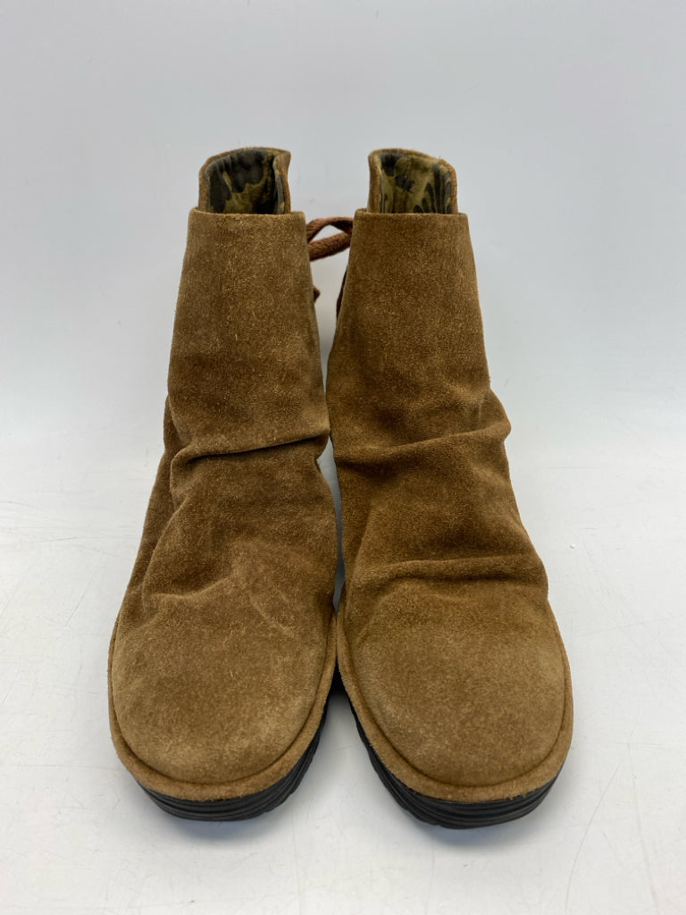 Fly London EU Shoe Size 39 Camel Boots