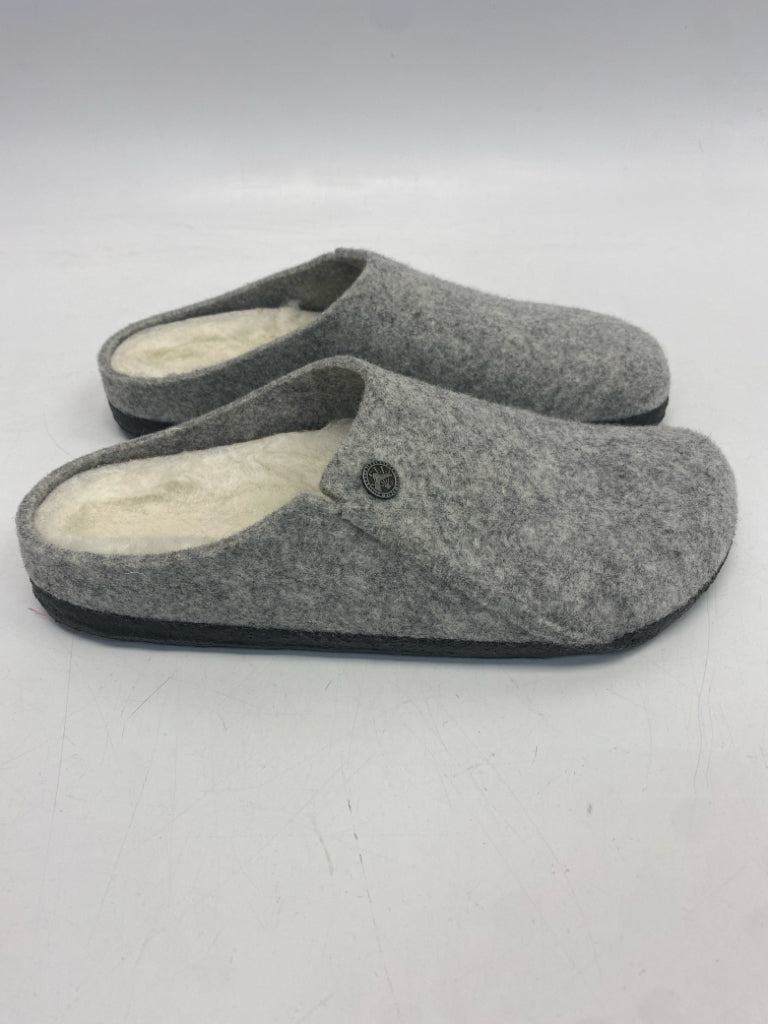 Birkenstock  Size 9 Gray Slippers