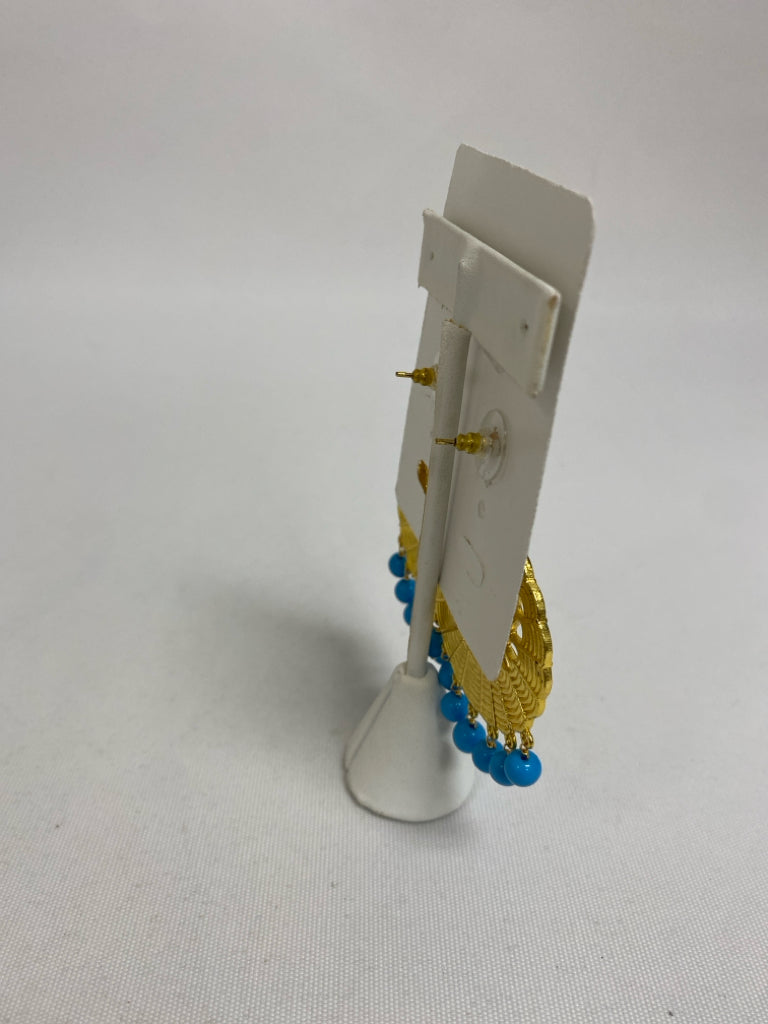 NWT Gold Color Turquoise Shapes Earrings