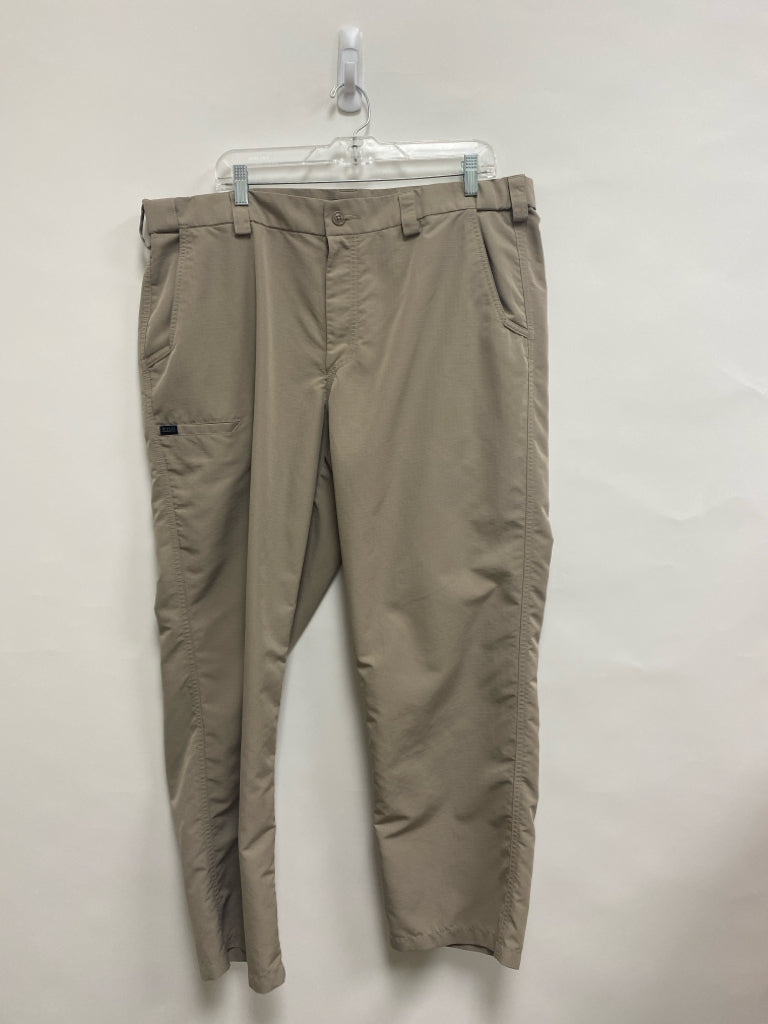 Size 40 Khaki Men&