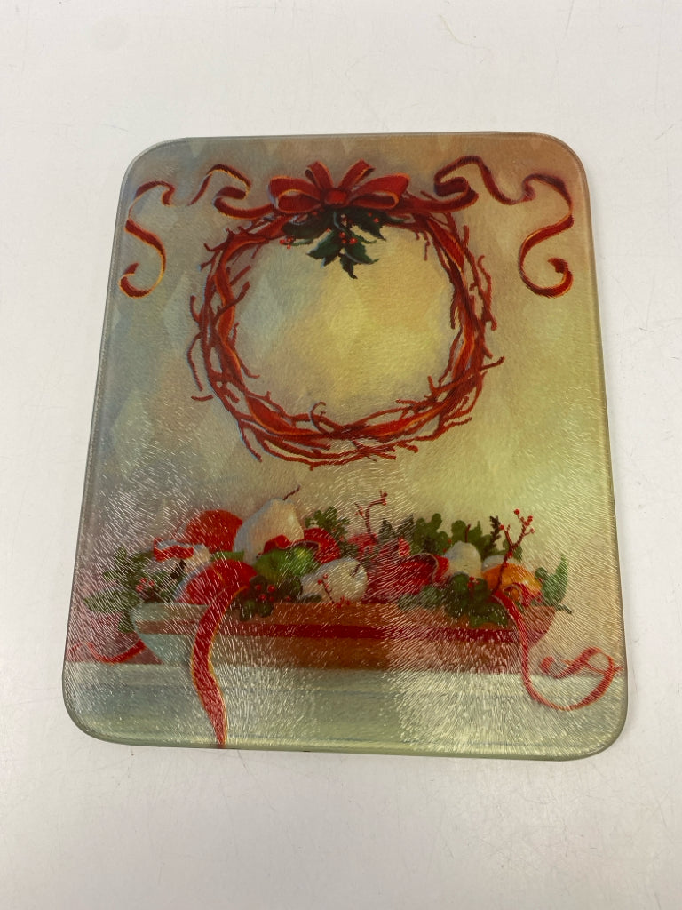 White Red/Green Glass Christmas