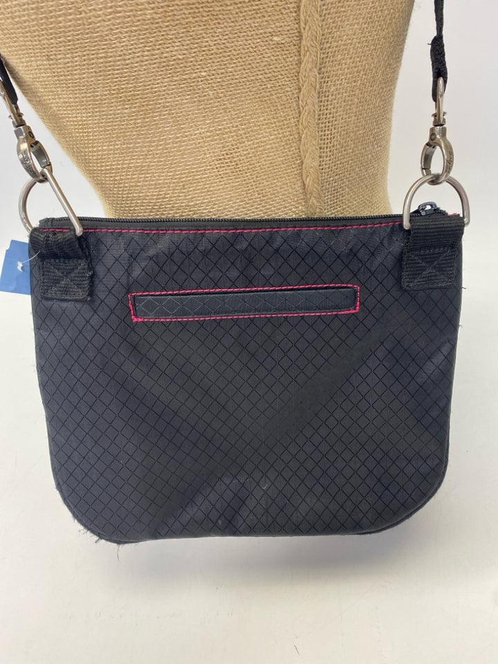 Thirty-One Black Nylon Crossbody
