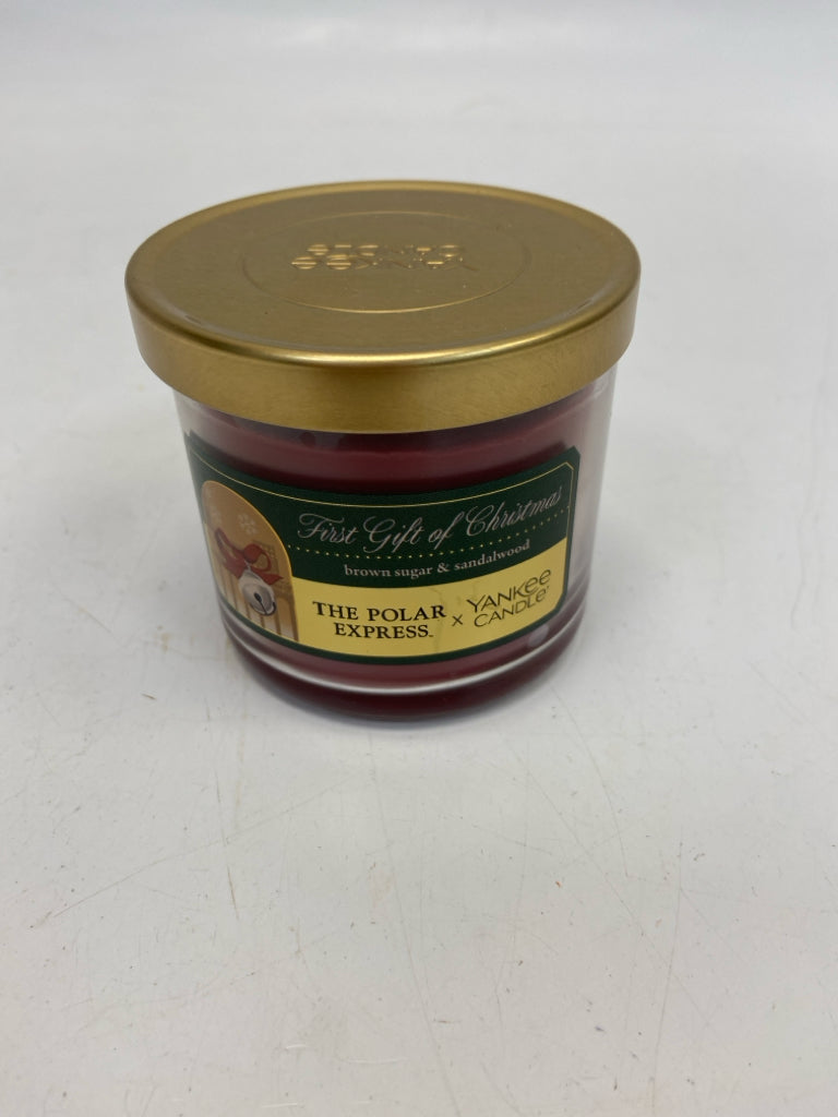 Yankee Candle Red Candle