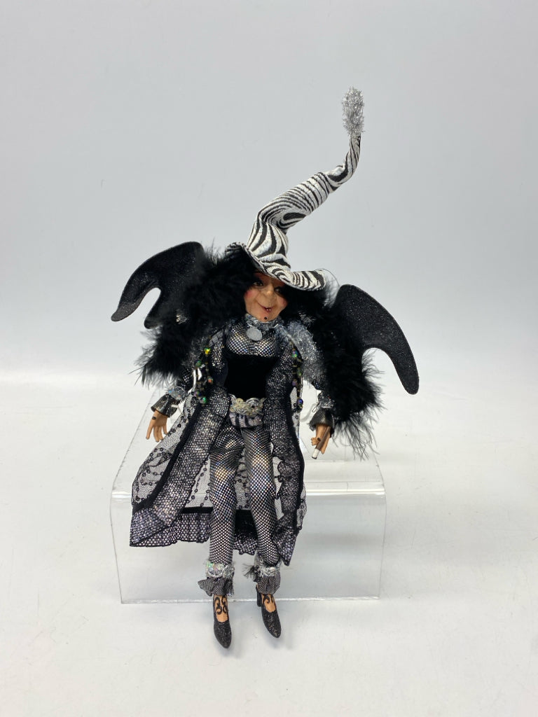 NWT Mark Roberts Black Silver Halloween