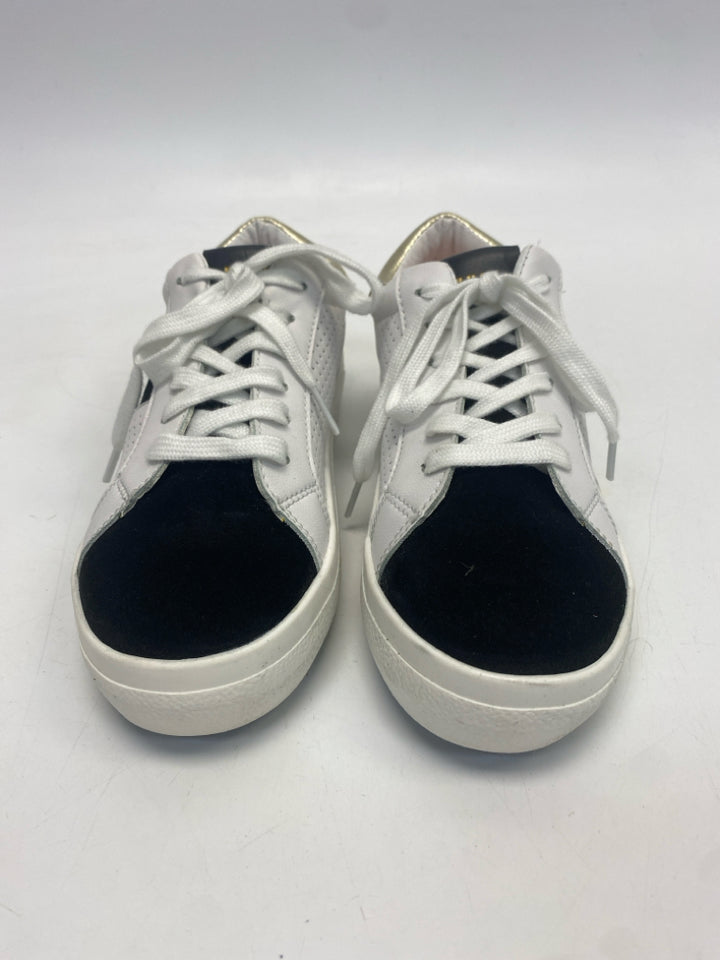 Steve Madden  Size 7 Wht/blk Lace-up Sneakers