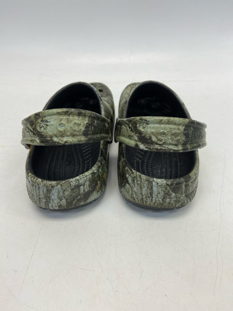 Crocs SIZE 1 Green Camouflage Boy&