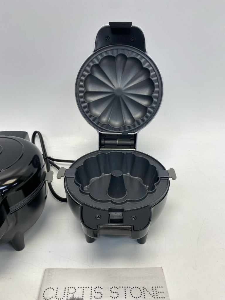 Curtis Stone Black White Misc. Appliance