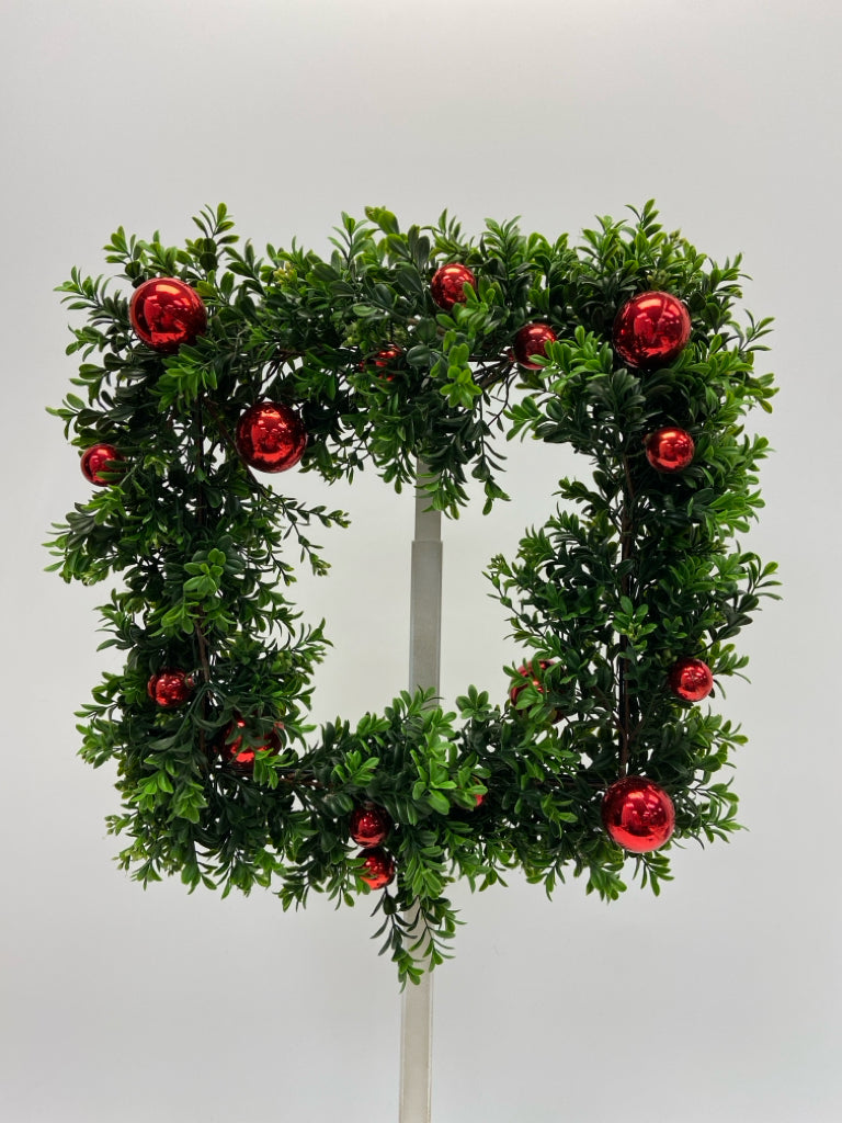 Green Red Ornaments Christmas