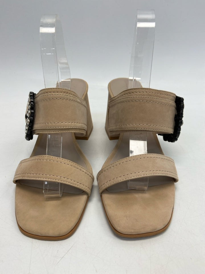 Karl Lagerfeld  Size 10 Tan White Rhinestone(s) Sandals