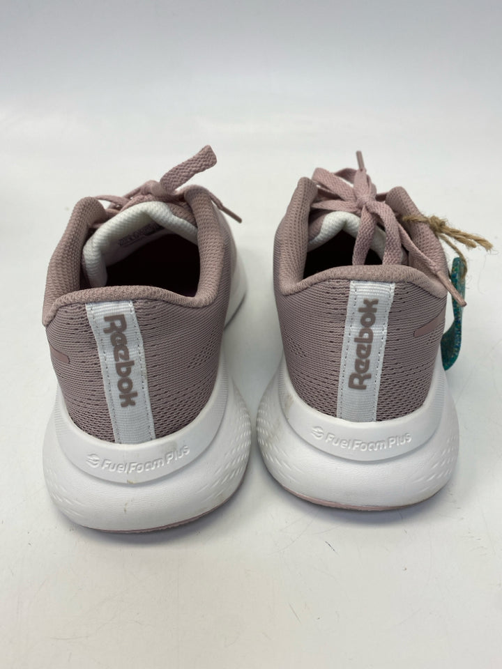 Reebok  Size 6.5 Lavender Lace-up Sneakers