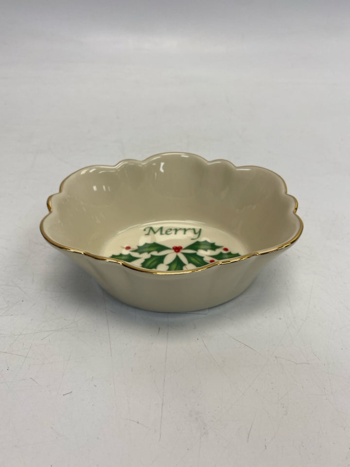 Lenox Cream Green/Red Holly Berries Christmas
