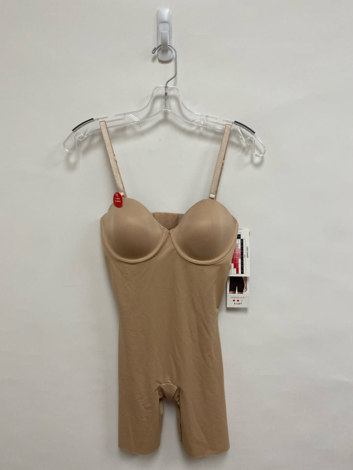NWT Spanx Size M Tan Strapless Ladies Misc. Lingerie
