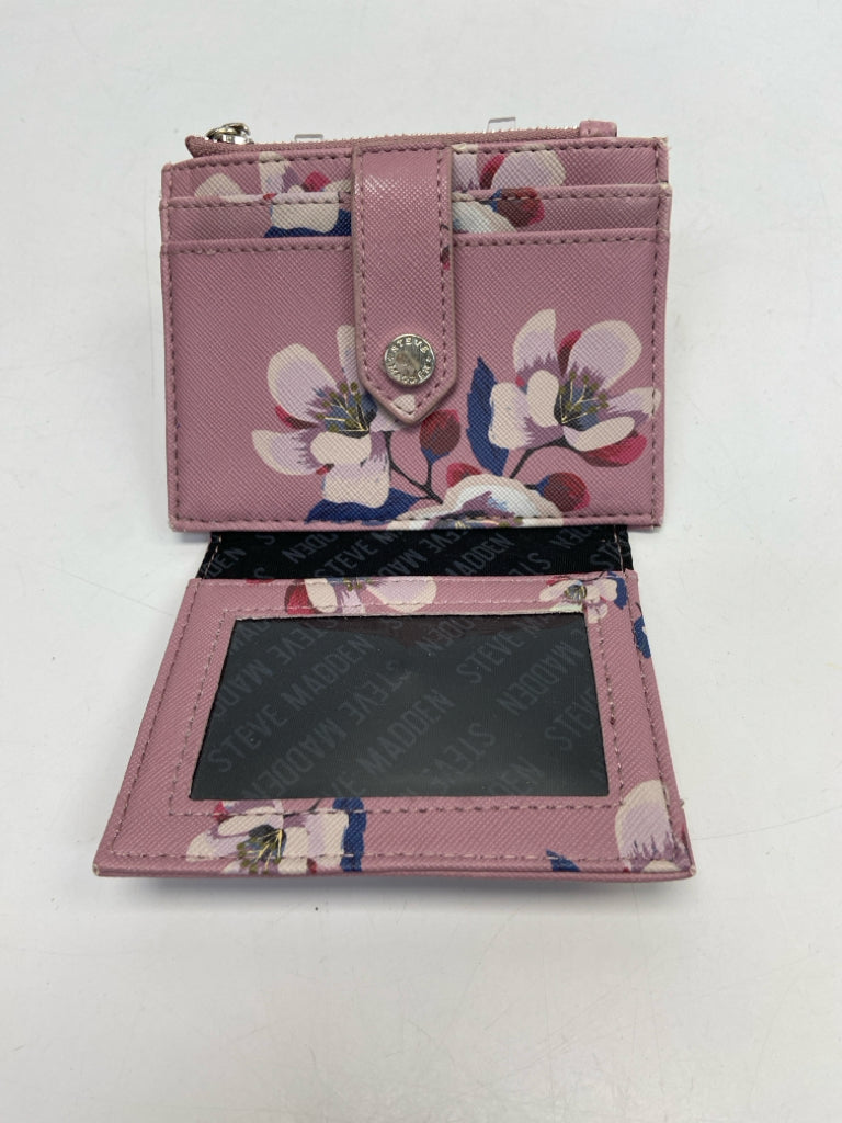 Steve Madden Purple Multi Color Flowers Water Pik