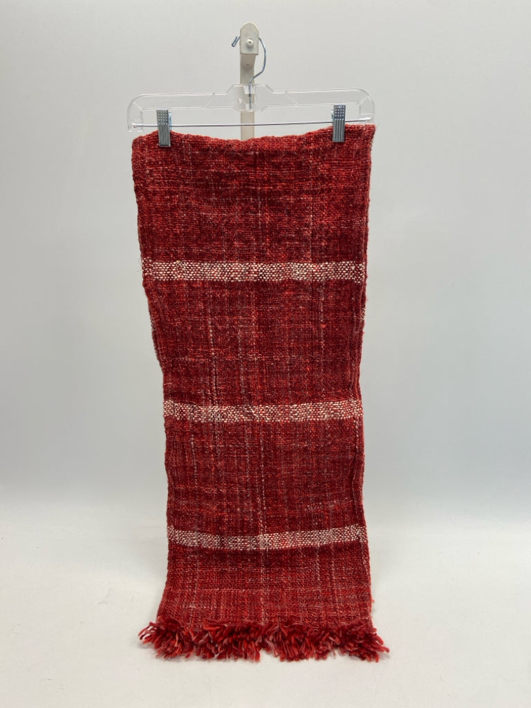 Red White Woven Fabric Table Runner