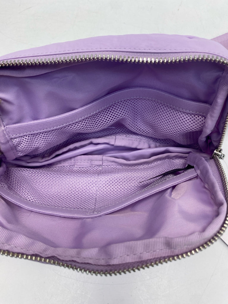 NWT 32 Degrees Lilac Belt Bag