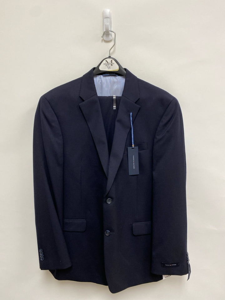 NWT Tommy Hilfiger Size 42R Dark Navy Wool Men&