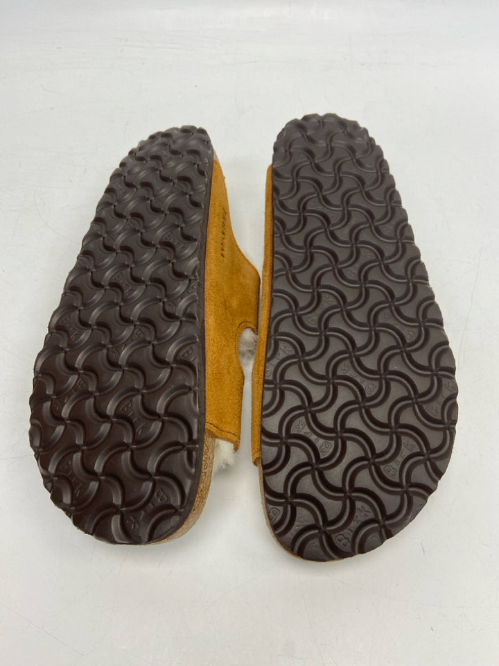NWT Birkenstock  Size 9 Chestnut Cream Sandals