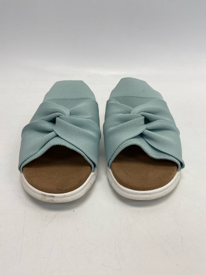 Bernie Mev  Size 41 Seafoam Knotted Knit Sandals