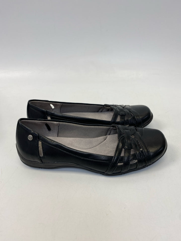 Life Stride  Size 7 Black Flats