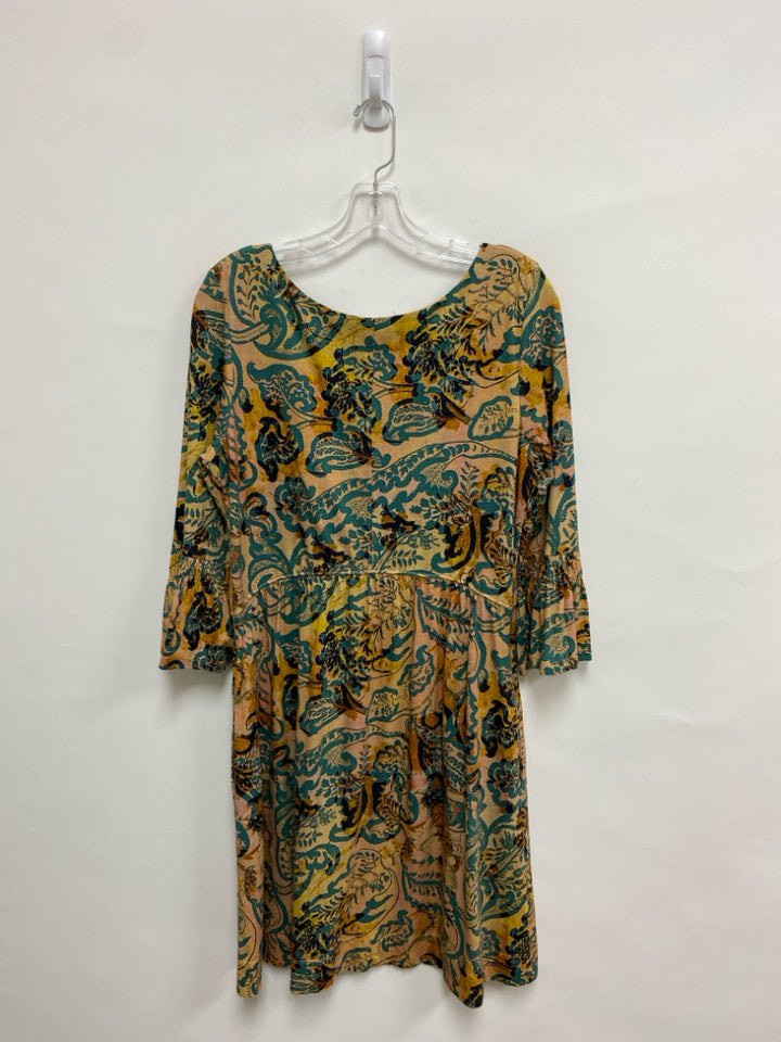 Peruvian Conn. Size M Tan Green/Black Print Bell Sleeves Ladies Dress