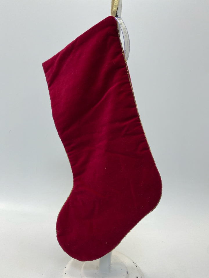Burgundy Green Beaded Christmas