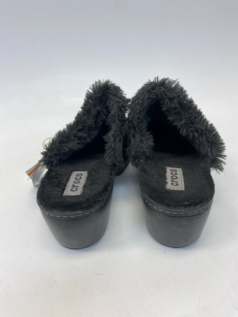 NWT Crocs US Shoe Size 11 Black Fuzzy Clogs