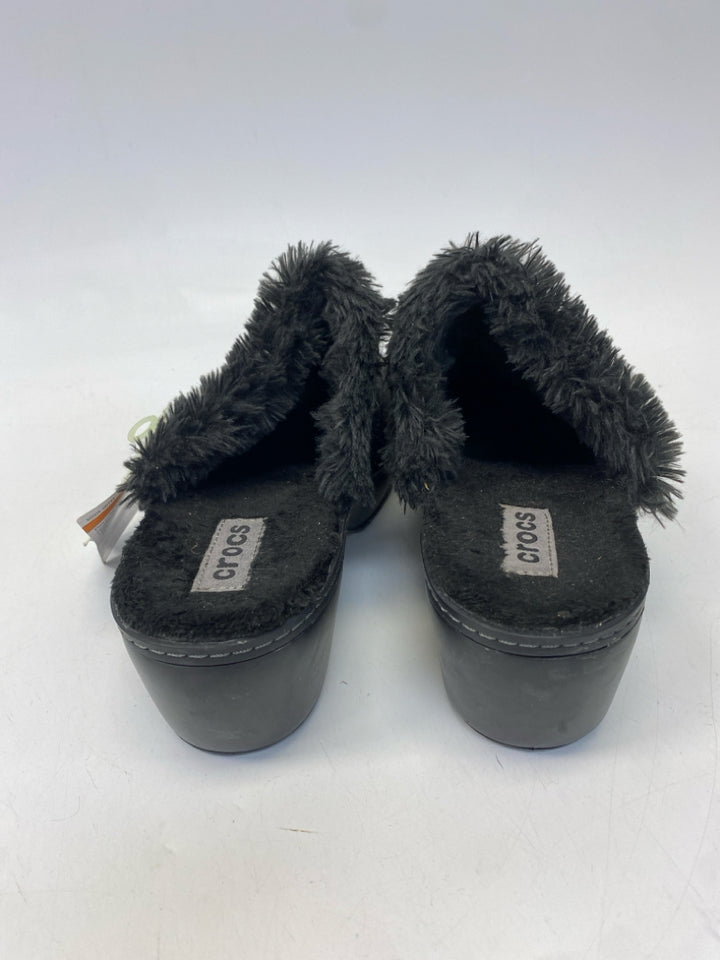 NWT Crocs US Shoe Size 11 Black Fuzzy Clogs
