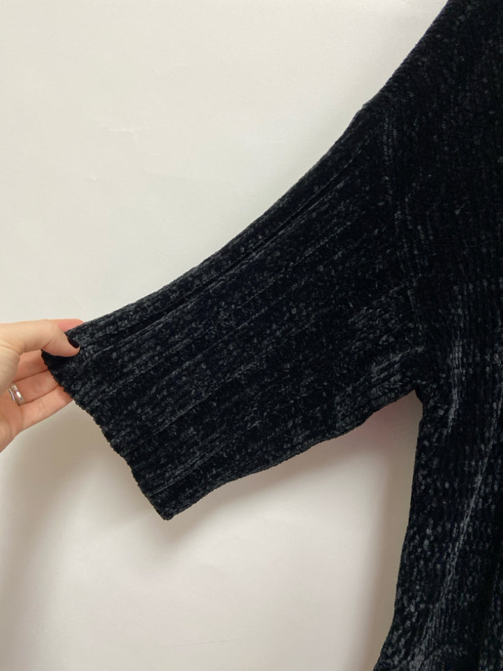 MOTH Size M Black Drape Chenille Ladies Sweater