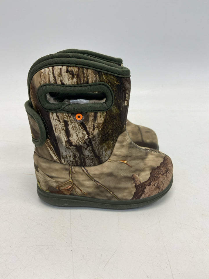 NEW SIZE 5 Green Camouflage Boy&