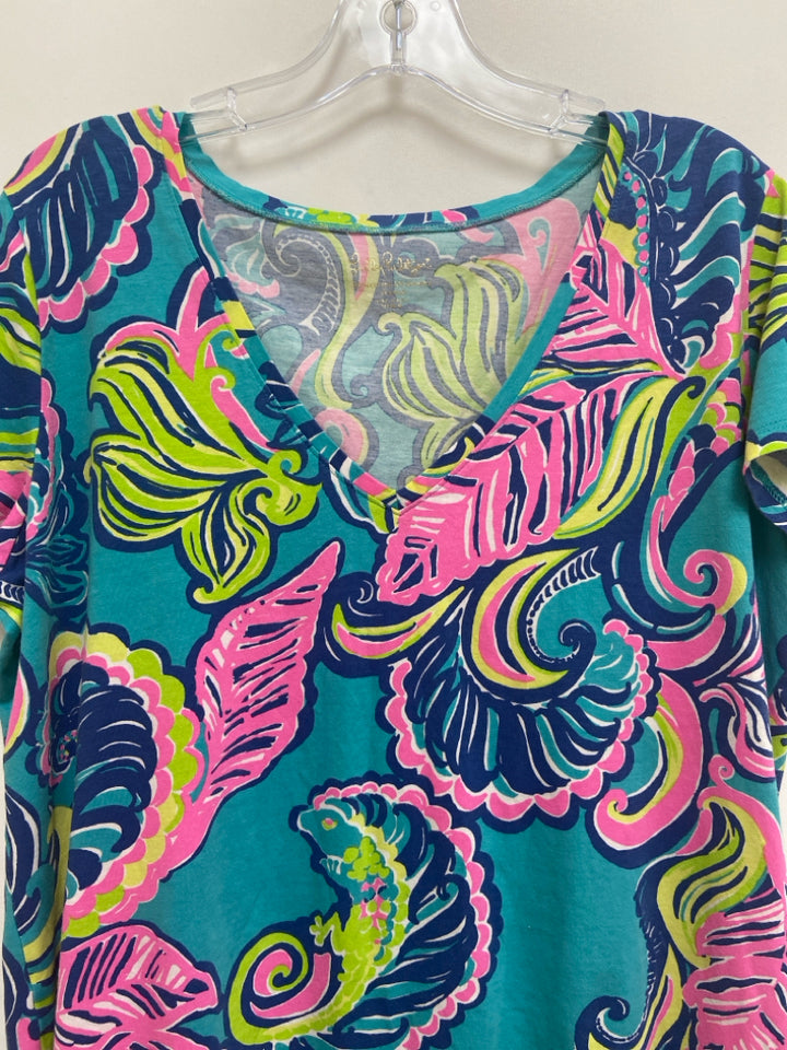 LILLY PULITZER Size XL Turquoise Pink/Green Tropical V Neck Ladies Top