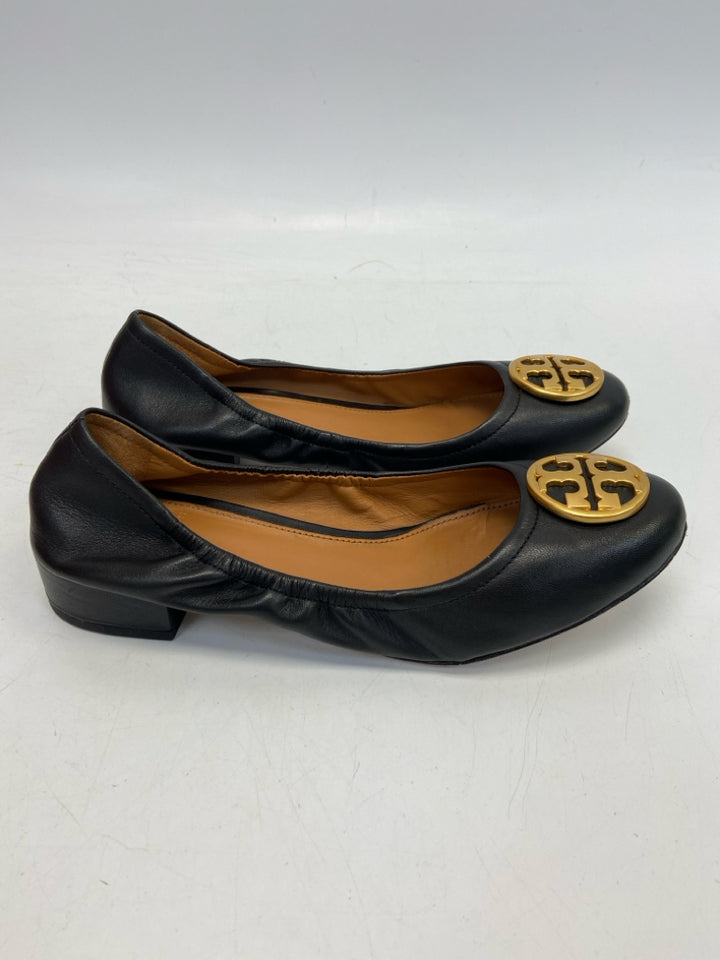 Tory Burch US Shoe Size 7.5 Black Gold Disc Flats