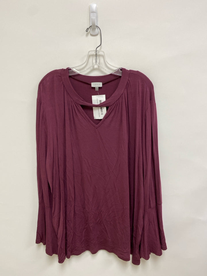 NWT  SIZE  3X Purple Cut-Out Plus Size Top