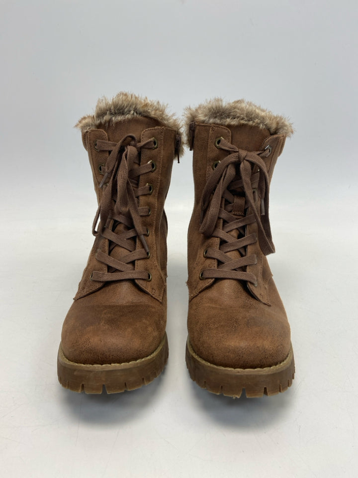 Steve Madden  Size 9 Brown Lace-up Boots