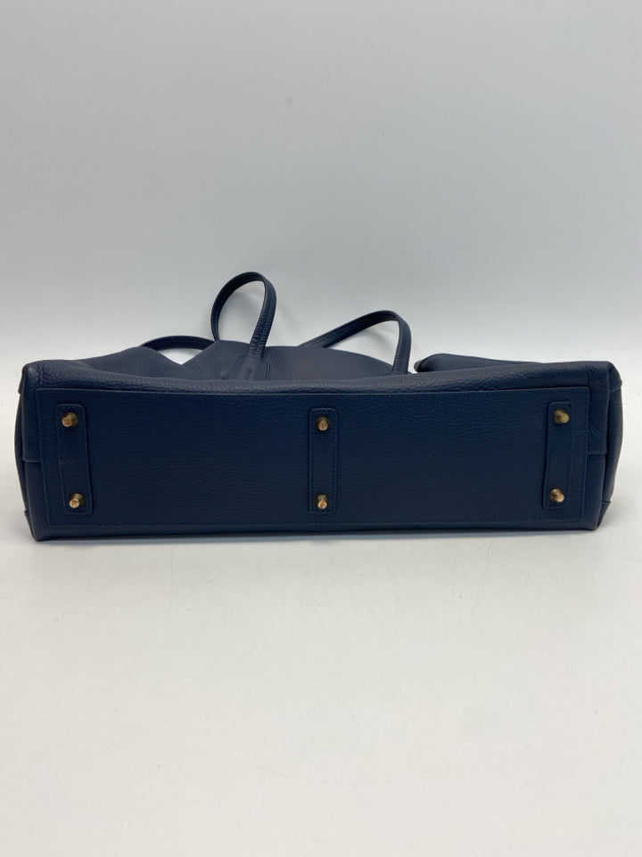 Neely &amp; Chloe No.2 Large Navy Tote