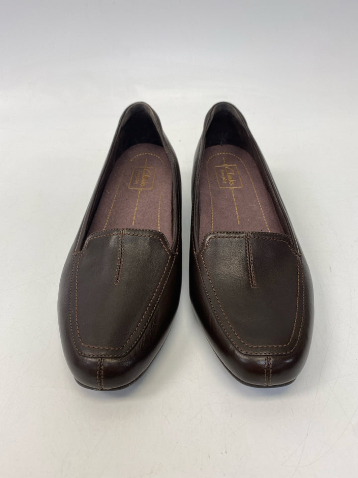 NWOT Clarks  Size 9.5 Dark Brown Flats