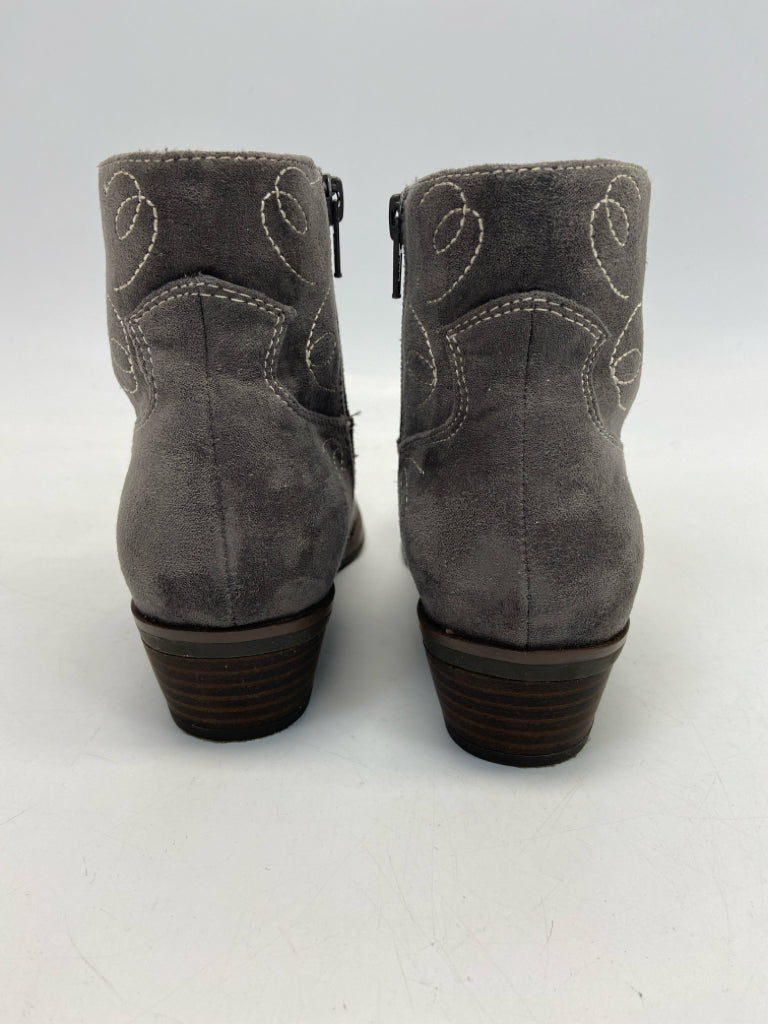 Sonoma  Size 6 Dark Gray Western Boots