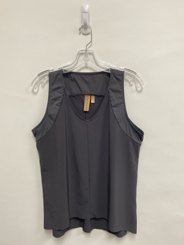 Size M Gray Sleeveless Athletic Top