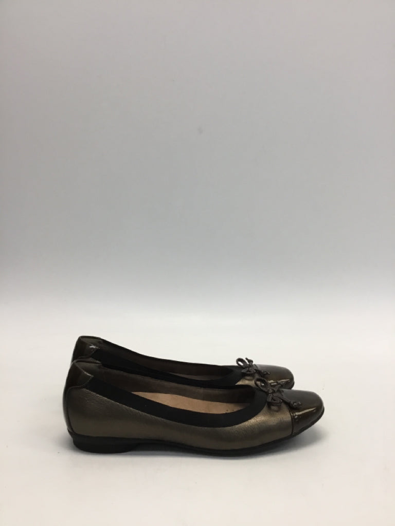 Clarks US Shoe Size 7N Bronze Flats