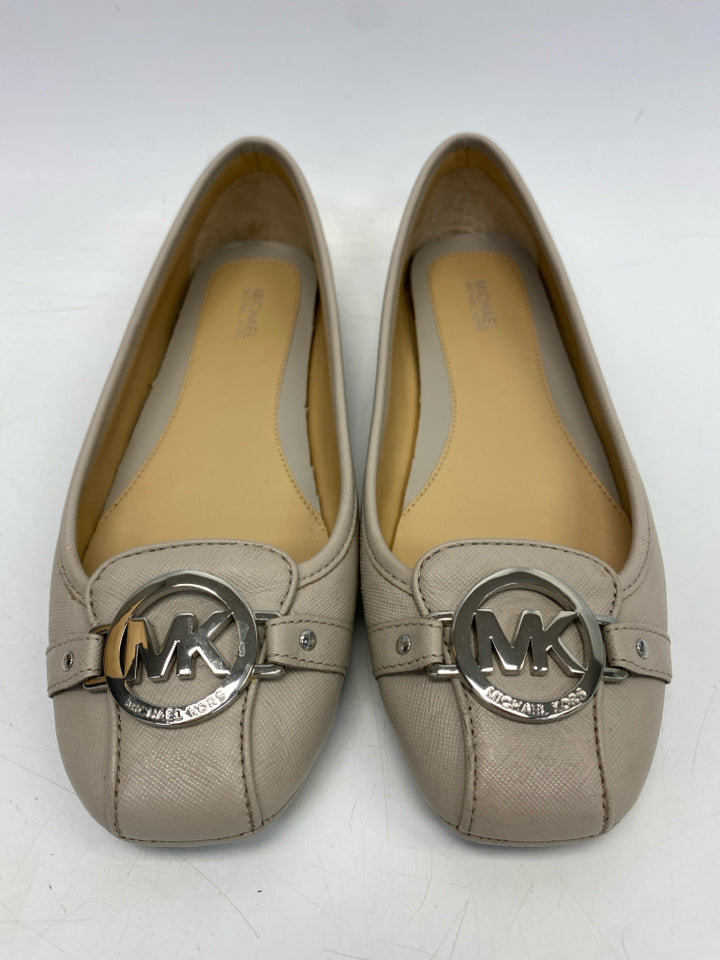 Michael Kors  Size 9 Taupe Silver Disc Flats